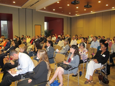 More than 70 attendees learned how to hone their presentation skills at an event sponsored by the Business Alumni Chapter.