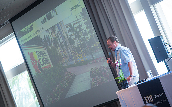 Chad Moss, executive vice president of Moss & Associates, speaks to FIU students and attendees at the 2015 Developer Luncheon