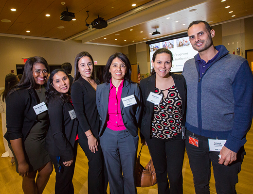 MasterCard executives say “yes” to mentoring FIU business students.