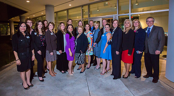 Commercial Real Estate Leaders Visit FIU to Support Women – and men – at Hollo School of Real Estate.  