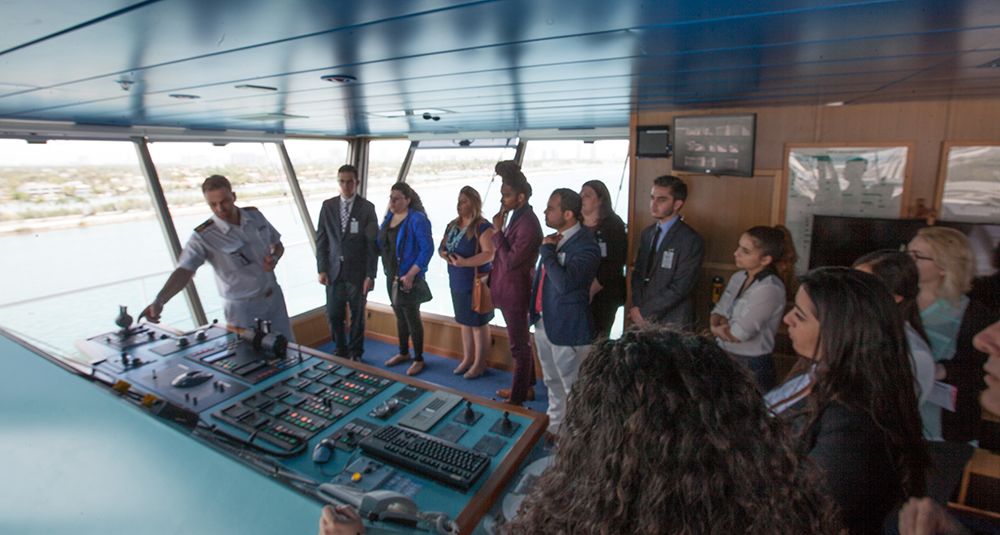 FIU students tour the bridge